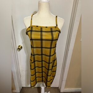 Yellow and black plaid dress perfect for any Hufflepuff!